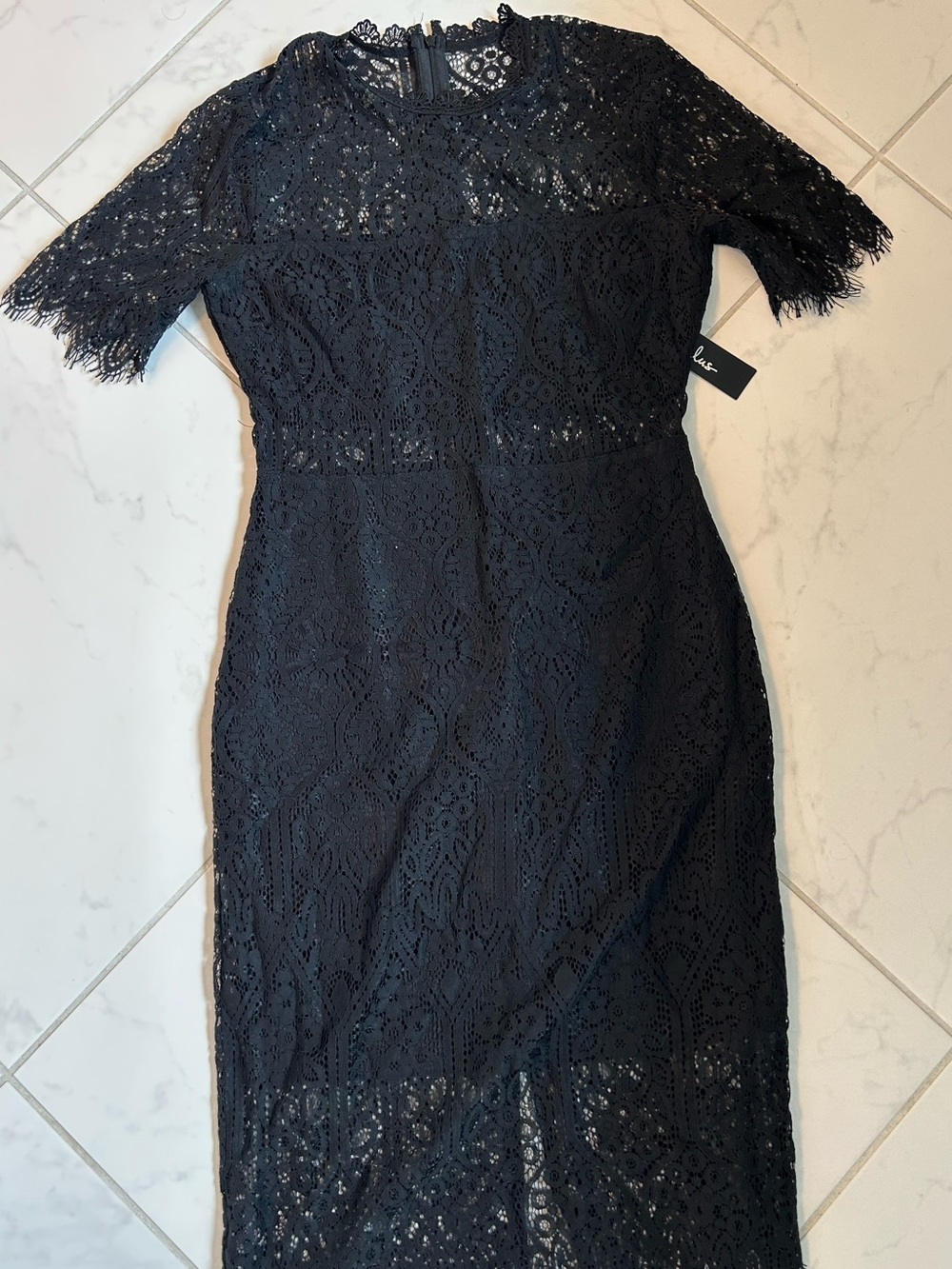 Lulu's Black Lace Midi Dress